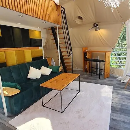Luxury tent Hainglamp Przesieka